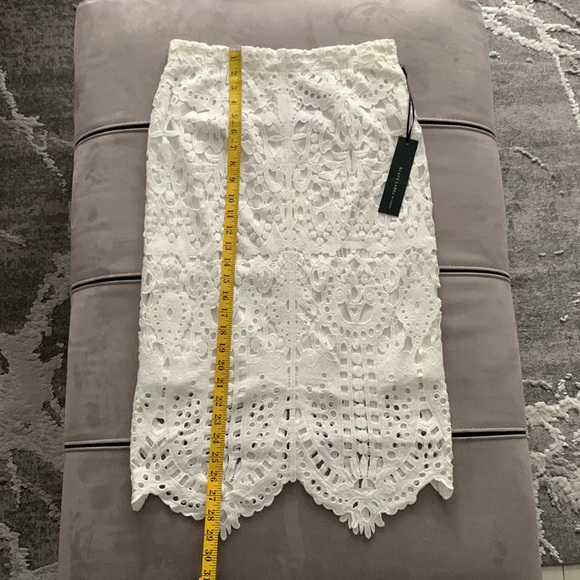 Chico’s NWT Black Label Midi Lace Skirt size 0= Small=size 4 - Picture 9 of 14